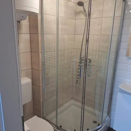 Matosevic, Pag-kosljun 公寓 *