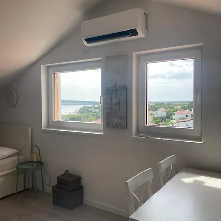 Matosevic-pag Apartment